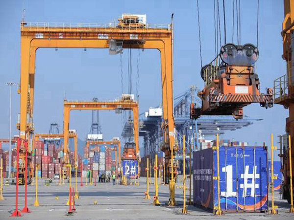 集裝箱門式起重機 (28).jpg