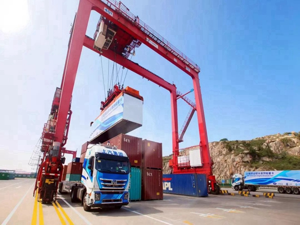 集裝箱門式起重機(jī) (26).jpg