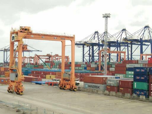 集裝箱門式起重機 (27).jpg