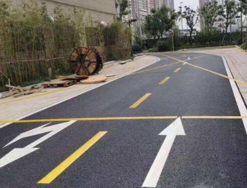 蘇州小區(qū)道路劃線哪家好？推薦江蘇中穎