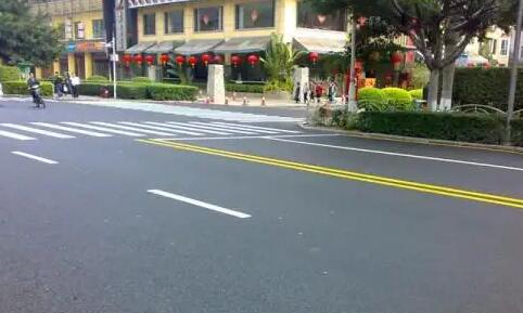 蘇州鄉(xiāng)村道路劃線道路劃線如何施工？